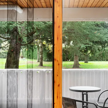 Esencia Pirineos L Bqq L Pisicina L Tenis *