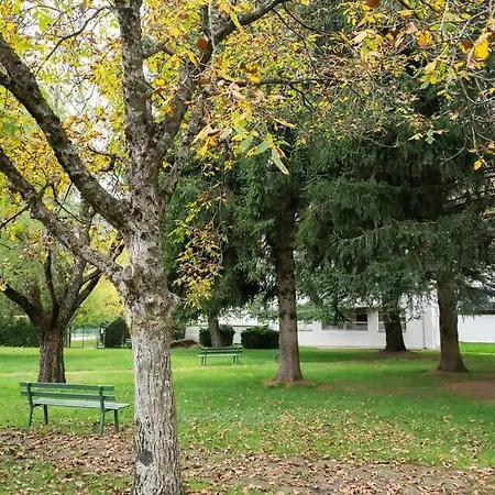 Esencia Pirineos L Bqq L Pisicina L Tenis *