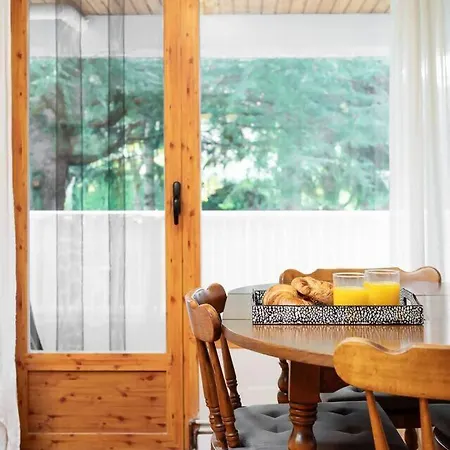 Esencia Pirineos L Bqq L Pisicina L Tenis *