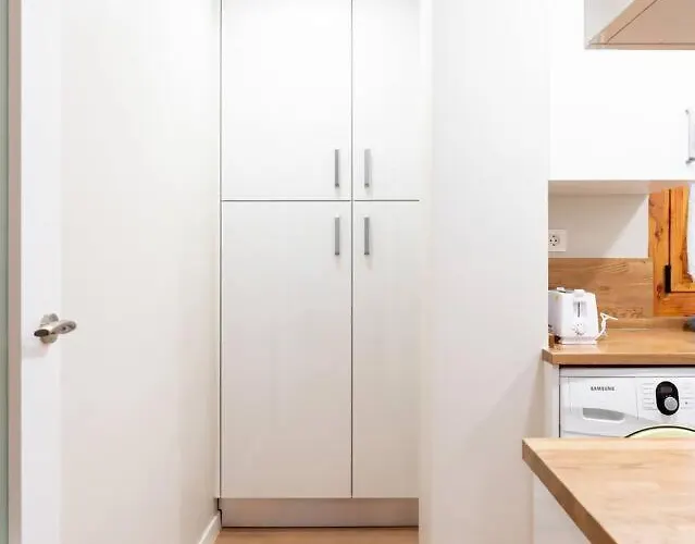 Esencia Pirineos L Bqq L Pisicina L Tenis Biescas (Aragon)